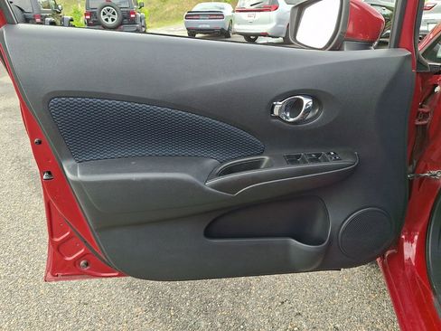 Used 2015 Nissan Versa Note SV FWD image 12
