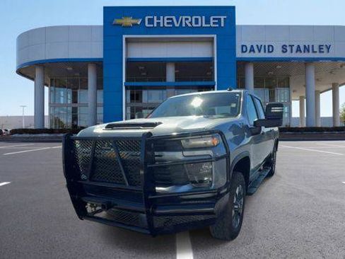 Used 2024 Chevrolet Silverado 2500 Custom w/ Custom Value Package AWD/4WD image 4