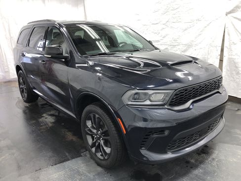 Certified 2024 Dodge Durango GT image 4
