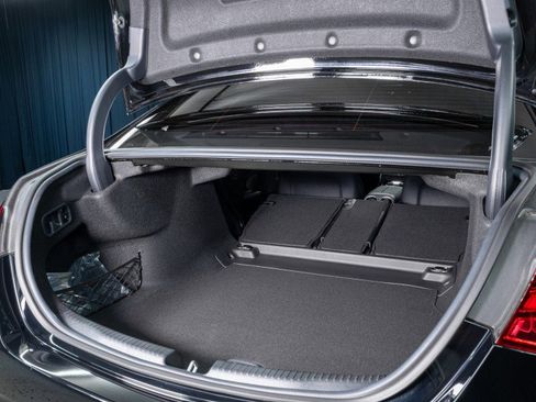 Certified 2025 Mercedes-Benz C 300 Sedan image 7