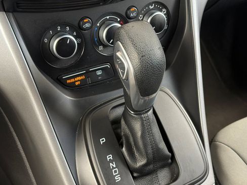 Used 2016 Ford Escape SE FWD image 23