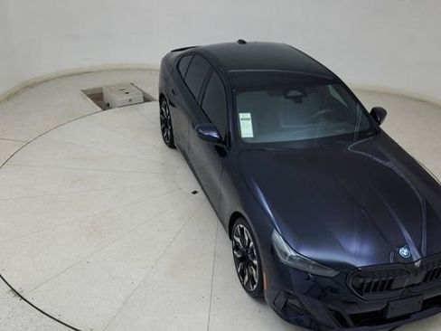 Used 2026 BMW 550e xDrive image 79