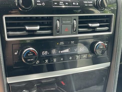 Used 2024 INFINITI QX80 Luxe AWD/4WD image 35