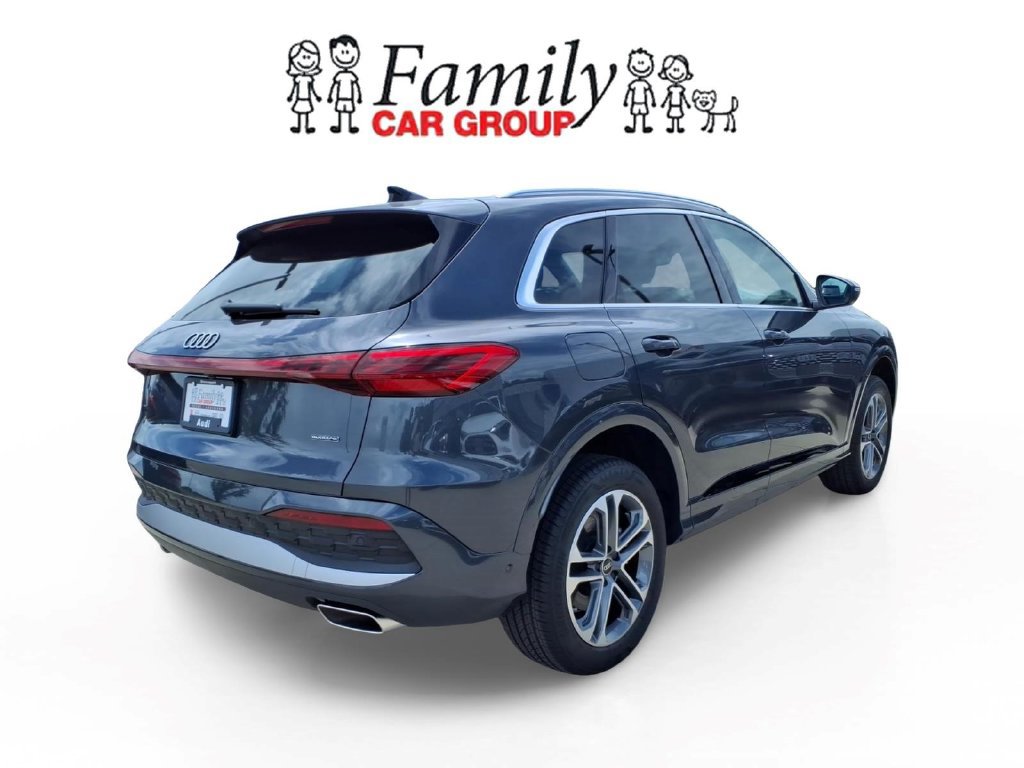 Used 2025 Audi Q5 Premium AWD/4WD image 4