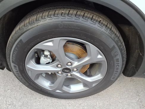 Certified 2025 Ford Escape ST-Line w/ Cold Weather Package FWD image 7