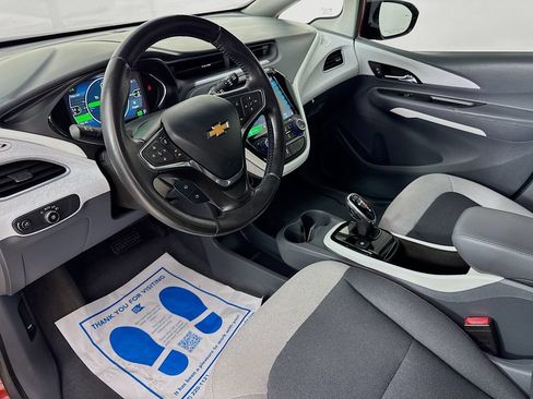 Used 2020 Chevrolet Bolt LT FWD image 11