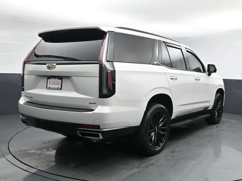 Used 2024 Cadillac Escalade Premium Luxury AWD/4WD image 20