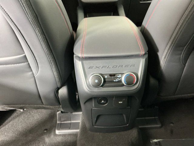Used 2026 Ford Explorer ST-Line AWD/4WD image 28