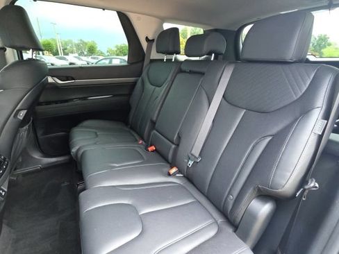 Certified 2024 Hyundai Palisade SEL FWD image 8