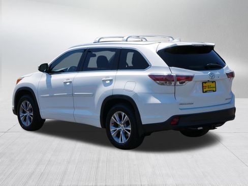 Used 2015 Toyota Highlander XLE AWD/4WD image 5