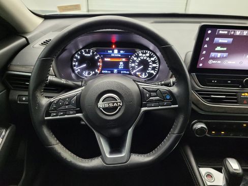 Used 2023 Nissan Altima 2.5 SV w/ SV Premium Package FWD image 22