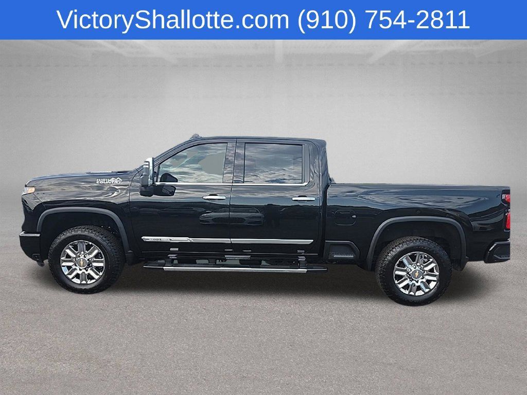 Used 2026 Chevrolet Silverado 2500 High Country w/ High Country Premium Package AWD/4WD image 19