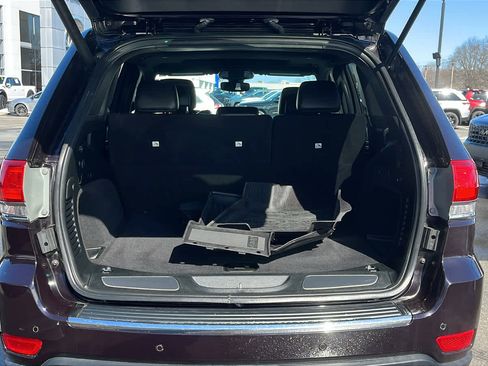 Used 2018 Jeep Grand Cherokee Limited image 30