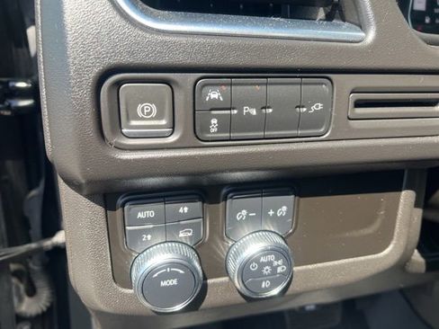 Used 2021 GMC Yukon SLT w/ SLT Premium Package AWD/4WD image 20
