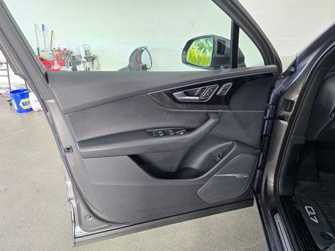 Used 2019 Audi Q7 3.0T Prestige w/ Prestige Package image 22