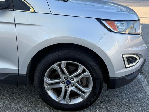 Used 2018 Ford Edge Titanium image 12