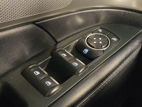 Used 2019 Ford Explorer XLT FWD image 27