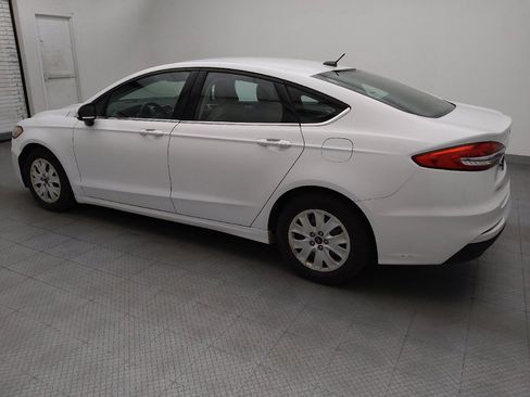 Used 2019 Ford Fusion S FWD image 3