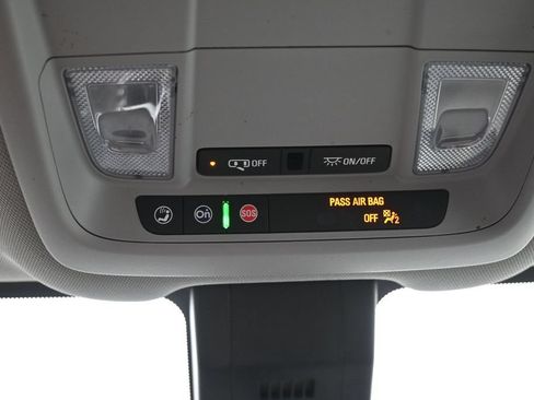 Used 2022 Chevrolet Equinox LT w/ Driver Convenience Package AWD/4WD image 22
