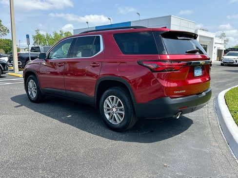 Used 2023 Chevrolet Traverse LT FWD image 7