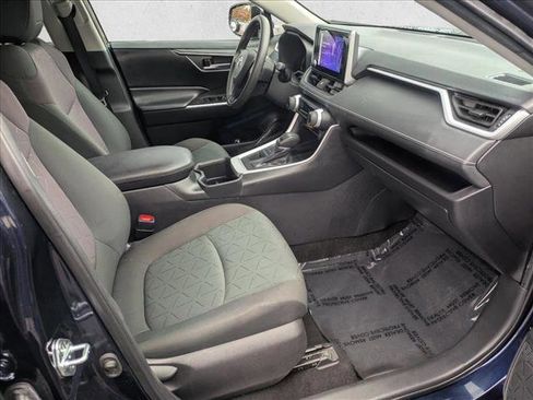 Used 2024 Toyota RAV4 XLE image 18