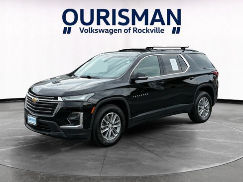 Used 2023 Chevrolet Traverse LT AWD/4WD image 2