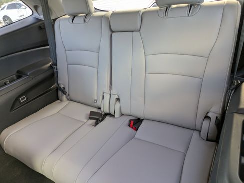 Used 2018 Honda Pilot Elite image 19