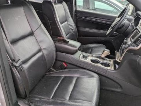 Used 2017 Jeep Grand Cherokee Limited image 15
