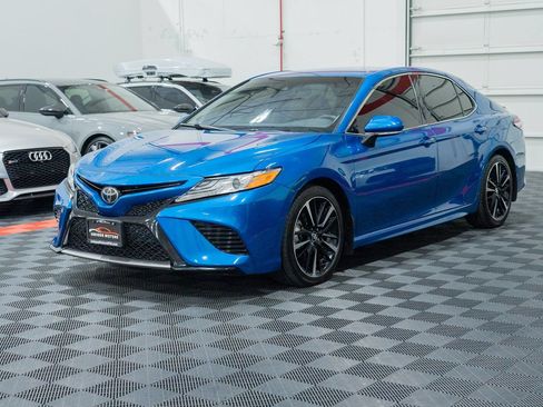 Used 2020 Toyota Camry XSE w/ Navigation Package FWD image 3