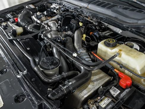 Used 2019 Ford F350 Lariat w/ Chrome Package image 47