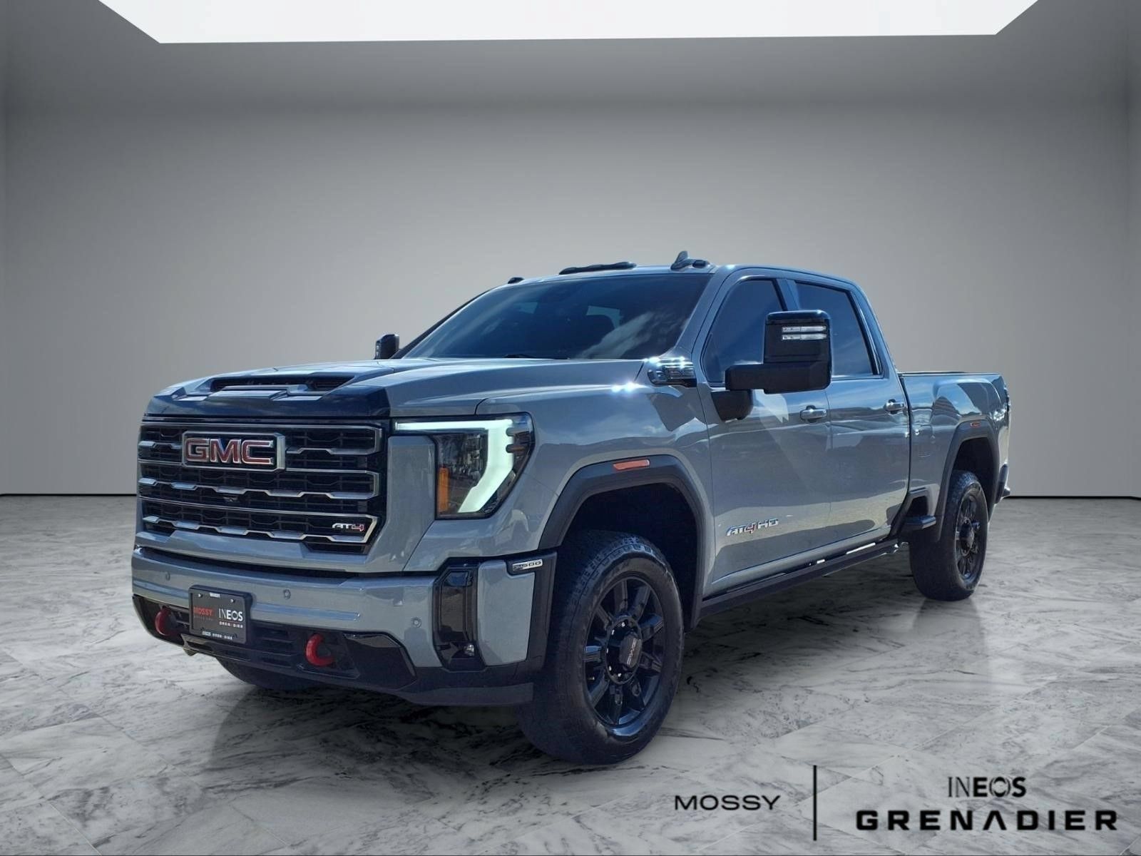 Used 2025 GMC Sierra 2500 AT4 w/ AT4 Premium Plus Package AWD/4WD image 4