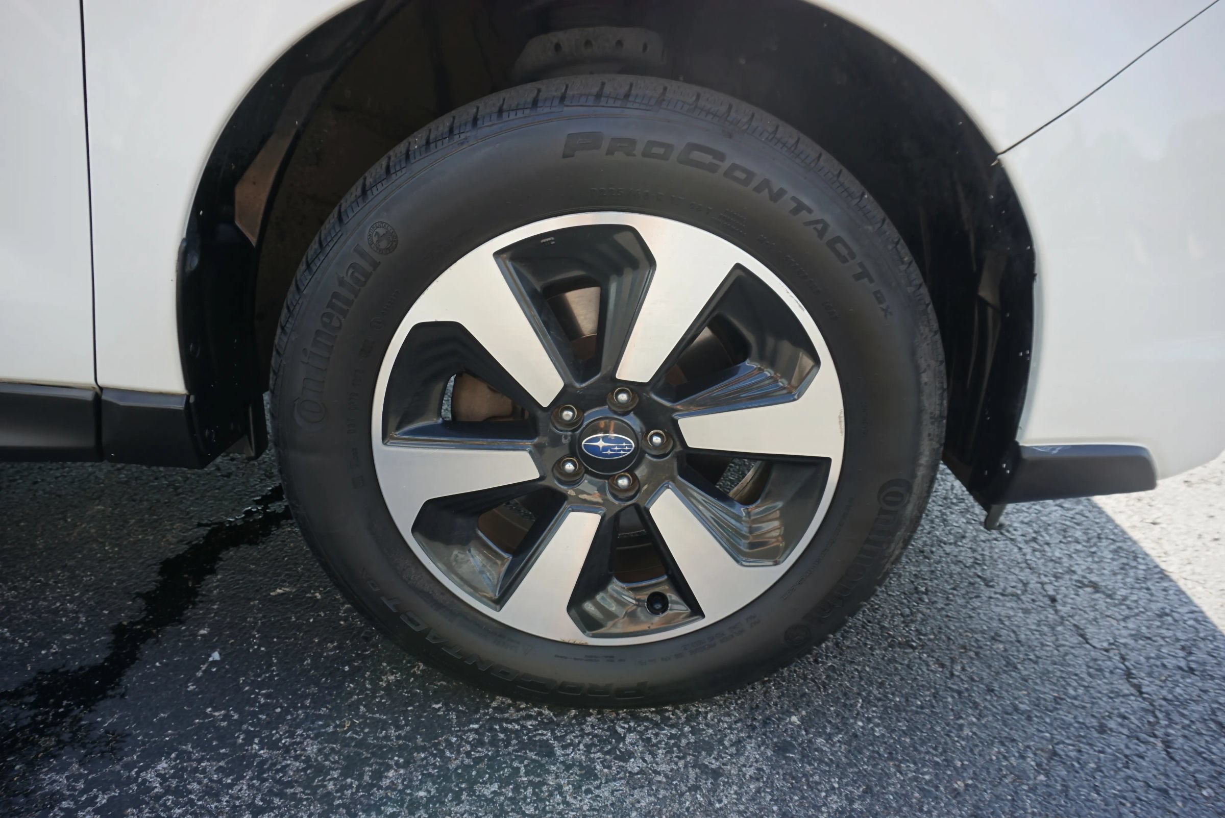 Used 2017 Subaru Forester 2.5i Premium AWD/4WD image 34