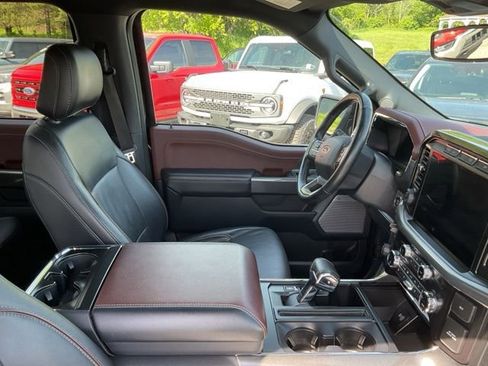Used 2021 Ford F150 Lariat w/ Equipment Group 502A High AWD/4WD image 46