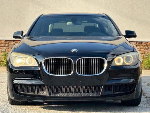 Used 2011 BMW 750Li RWD image 4