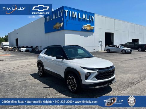 Certified 2025 Chevrolet TrailBlazer RS w/ LPO, Trailering Package AWD/4WD image 1