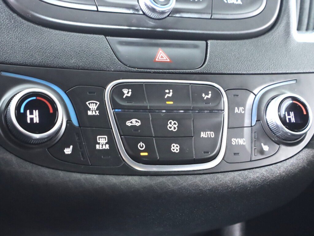 Used 2019 Chevrolet Malibu LT FWD image 22