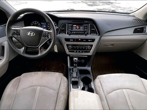 Used 2016 Hyundai Sonata SE image 14