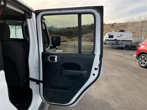Used 2020 Jeep Gladiator Sport w/ Quick Order Package 24S image 24