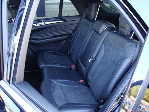 Used 2015 Mercedes-Benz ML 350 4MATIC image 8