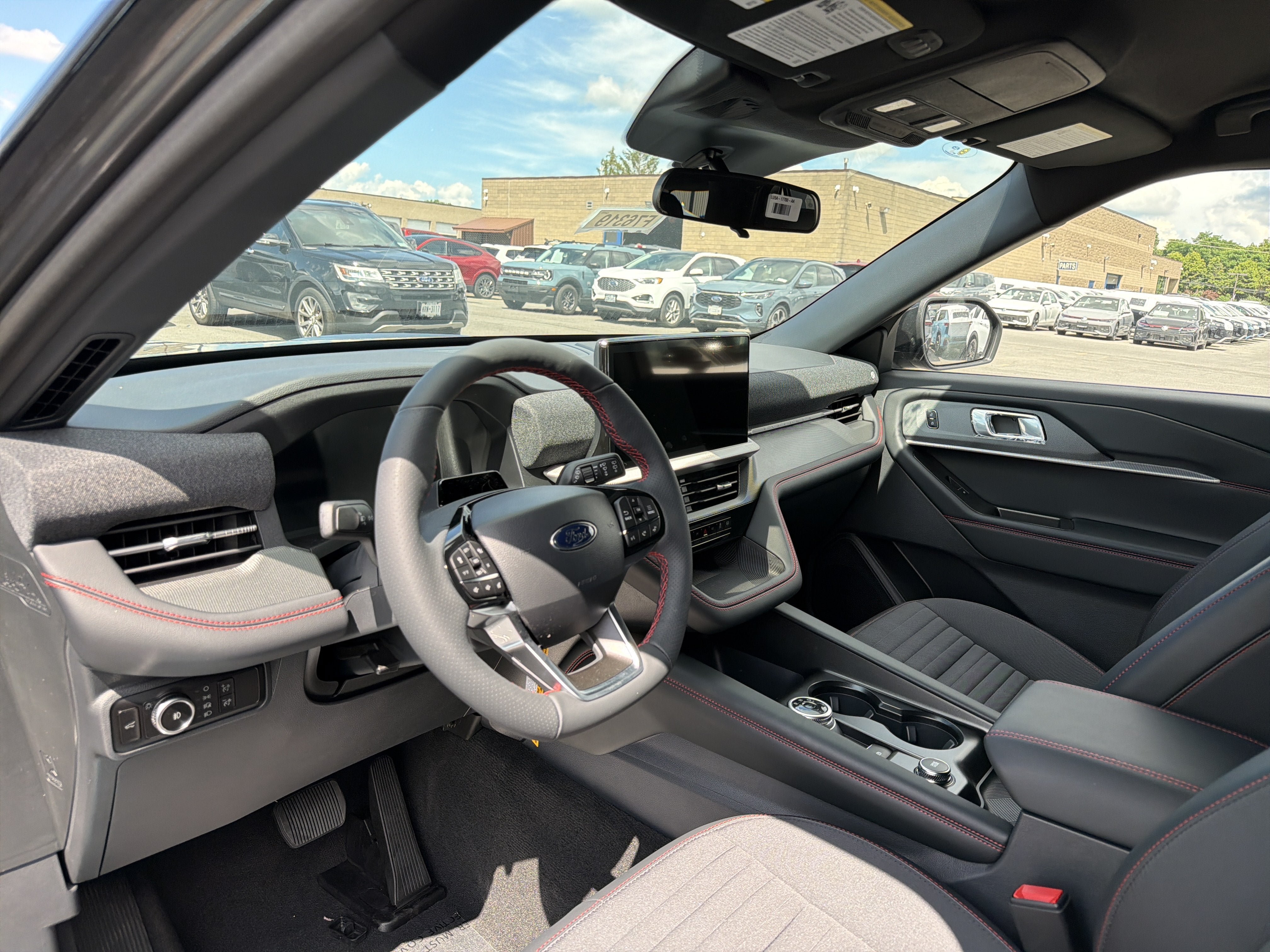 New 2026 Ford Explorer ST-Line AWD/4WD image 9