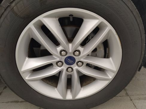 Used 2017 Ford Edge SEL w/ Equipment Group 201A FWD image 31