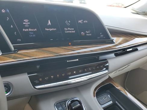 Certified 2023 Cadillac Escalade ESV Sport Platinum w/ LPO, ONYX Package AWD/4WD image 15