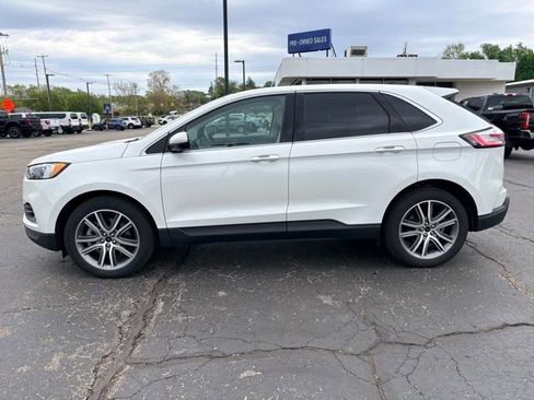 Used 2023 Ford Edge Titanium w/ Class II Trailer Tow Package AWD/4WD image 2