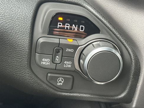 New 2026 RAM 1500 Express AWD/4WD image 19