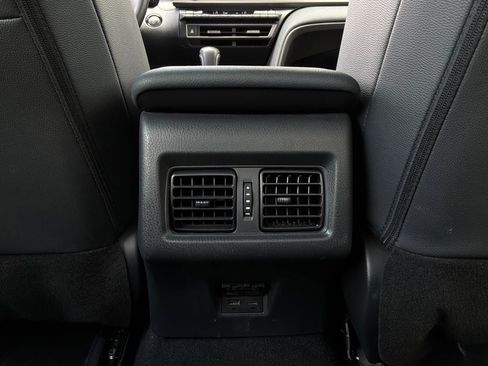 Used 2025 Toyota Camry SE FWD image 13