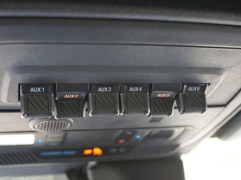 Certified 2023 Ford Bronco Black Diamond AWD/4WD image 21