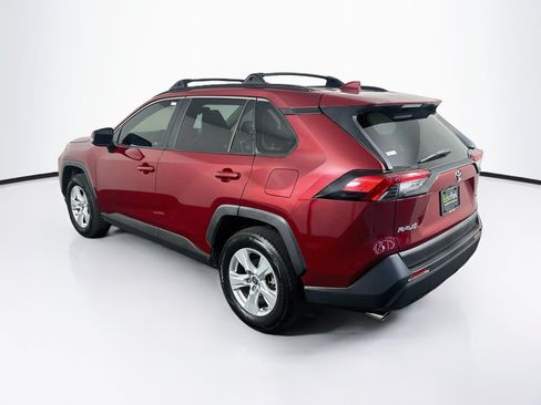 Used 2019 Toyota RAV4 XLE w/ Convenience Package FWD image 5