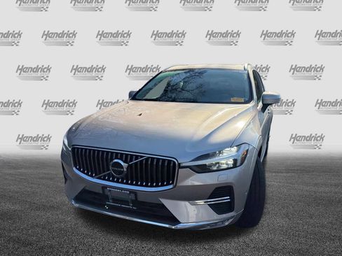 Certified 2023 Volvo XC60 B5 Plus image 6
