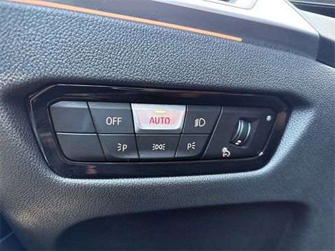 Used 2023 BMW 330i Sedan image 10