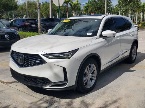 Used 2025 Acura MDX FWD image 3